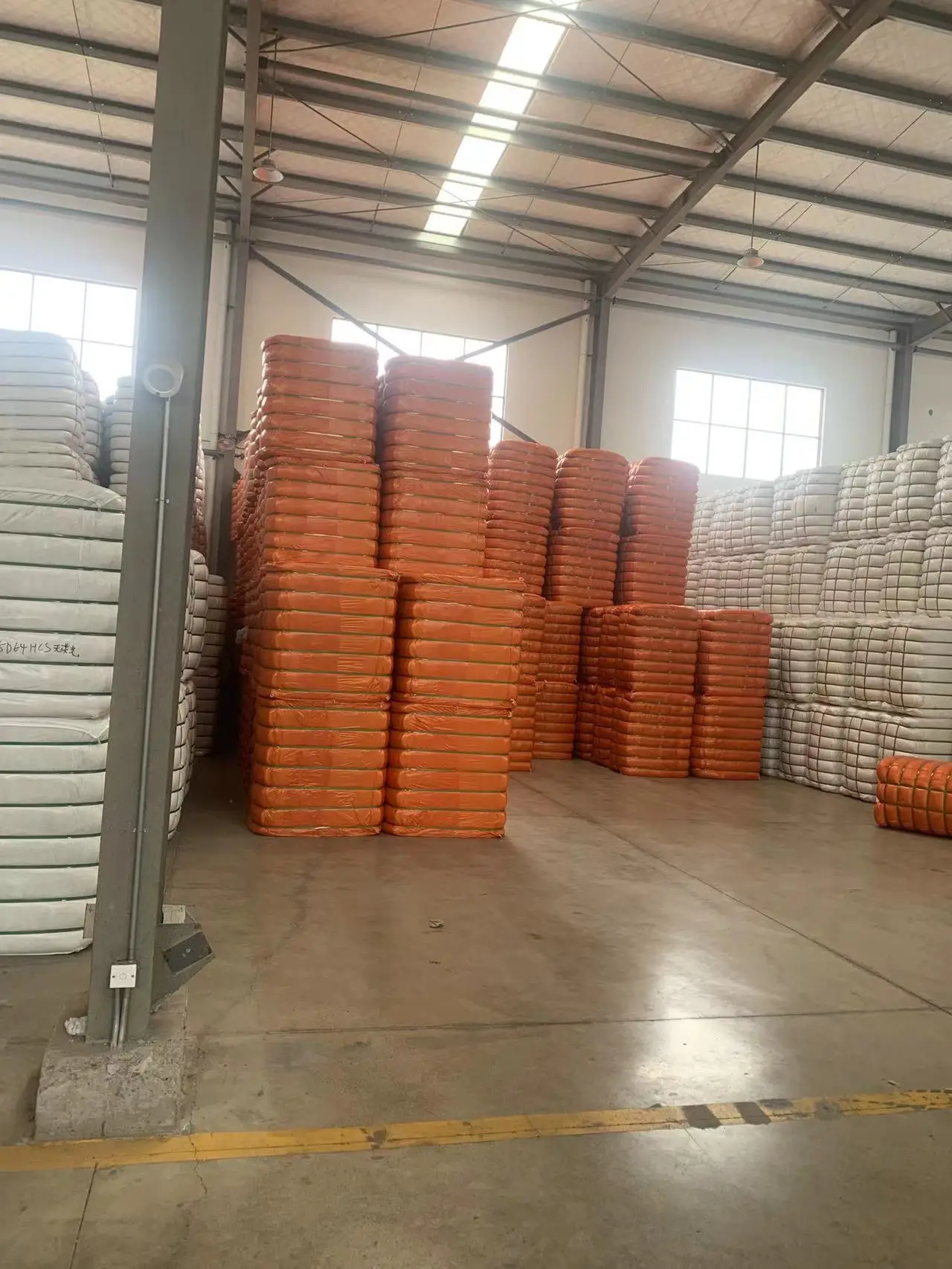 100% Polyester Hollow Conjugated Siliconized Polyester Staple Fiber with Low Price Polyester Fiber Manufacturers and Suppliers