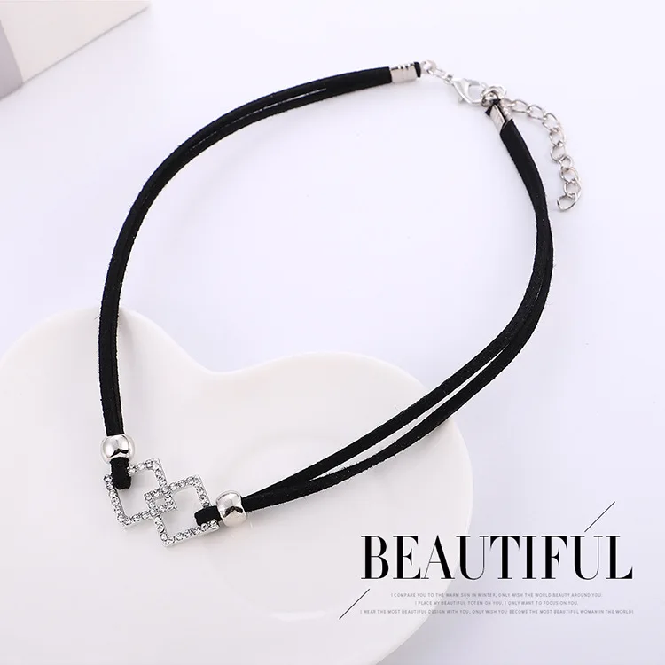 Wholesale simple style cubic zirconia pendant Black Leather Choker Necklace for women