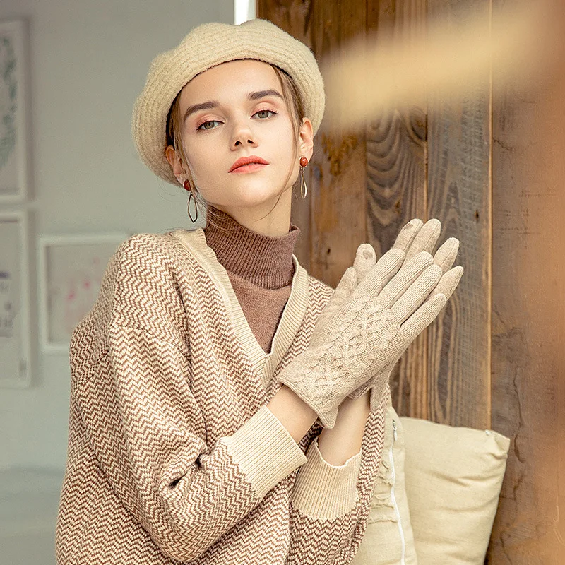 Женские шерстяные трикотажные перчатки