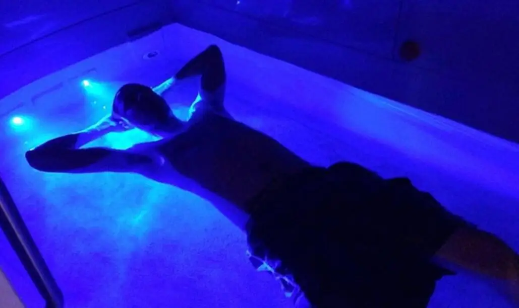 sensory deprivation tank floating therapy spa capsule floatation tank salon equipment supplier with best prices