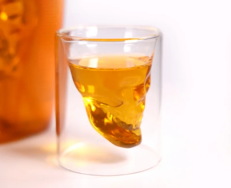 Wholesale clear 1000 ml decanter glass whiskey glass decanter With Two Glasses