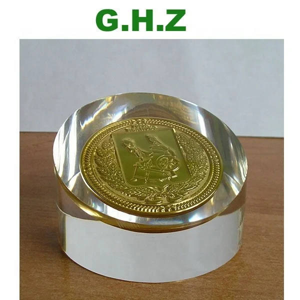 Custom Acrylic Souvenir Gift Acrylic Embedment Metal Medal Display Gift