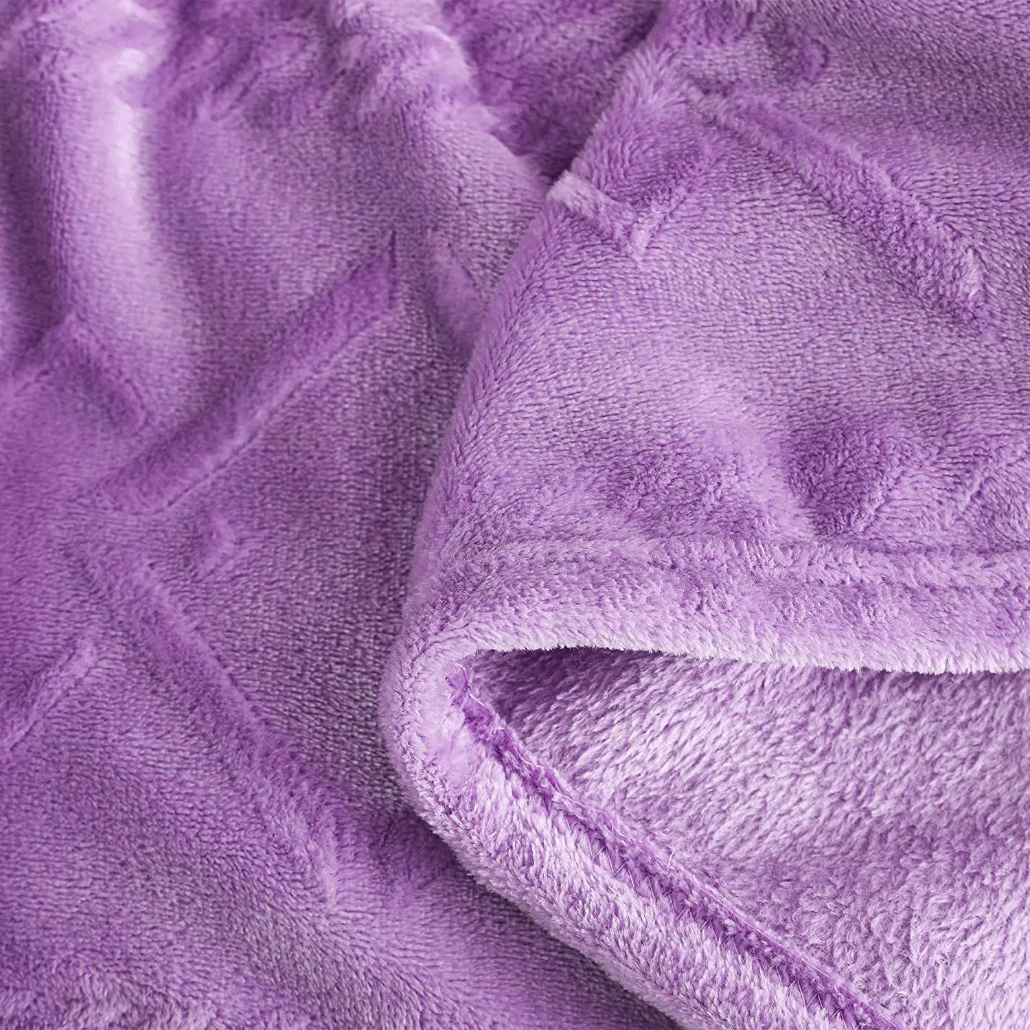 Manufacturers China Geometric Pattern Blanket Double Bed Warming Winter Comforter Blankets