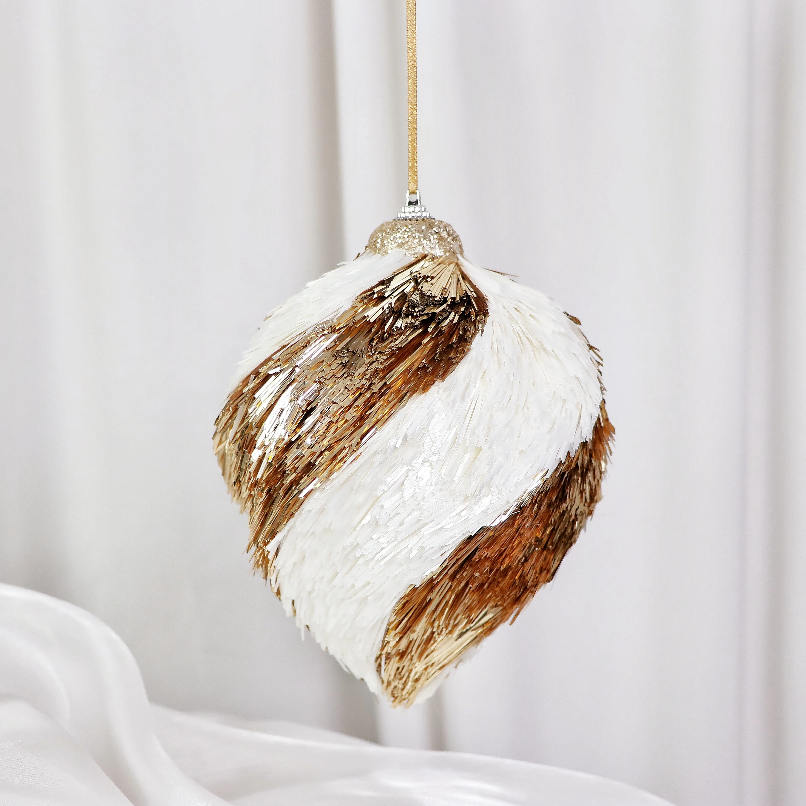 A brand new eco-friendly PET Christmas ornament for decorating trees, houses, or other places