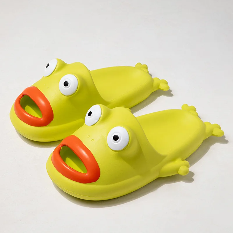 Frog slippers female summer cute cartoon fun indoor home use bathroom outside to wear summer slippers