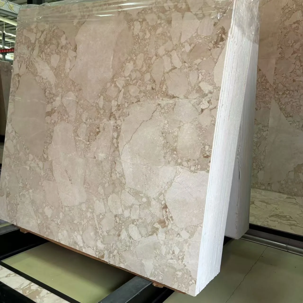Factory Price Arabescato Beige Marble Polished Calacatta Violetta Gold Marble Slab For Interior Floor Wall material