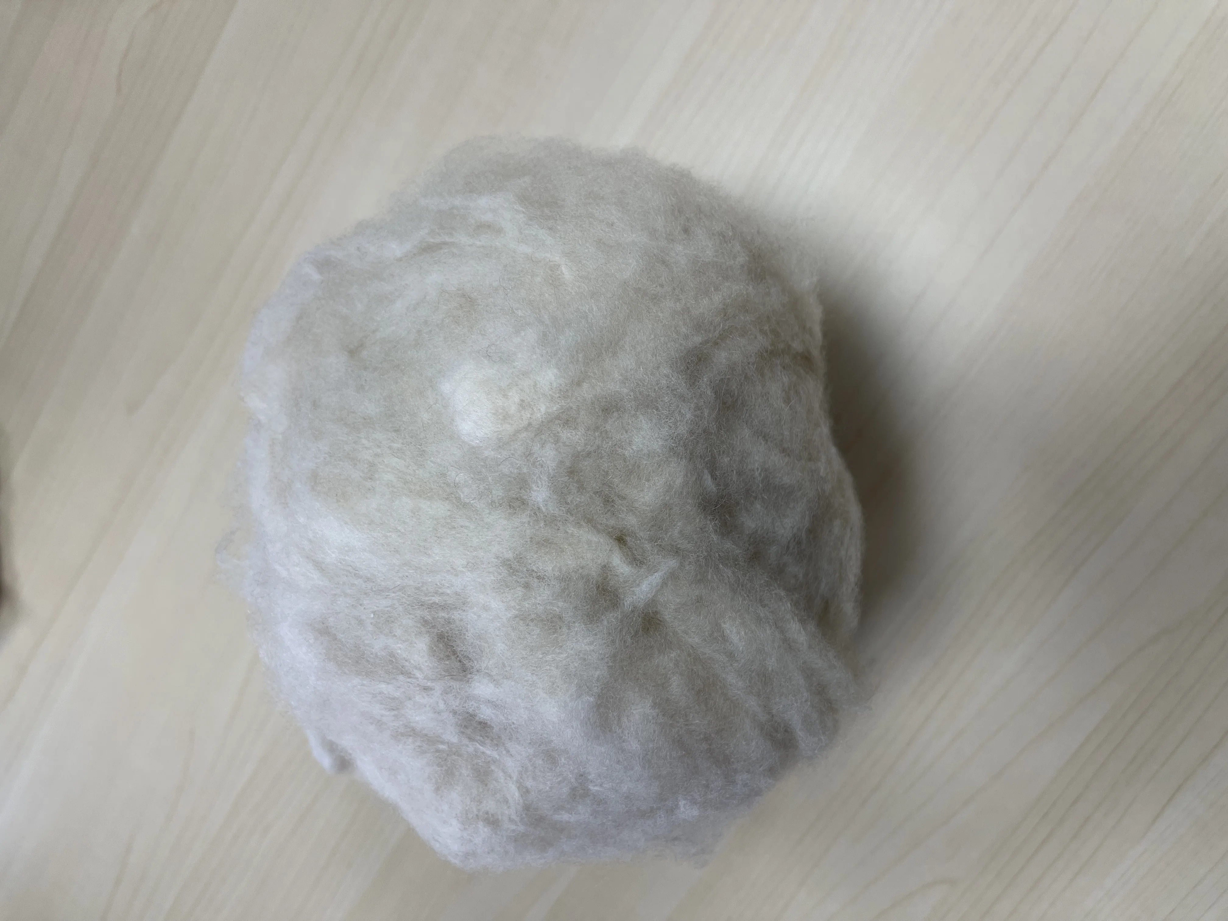 Dehaired Natural White Goat Cashmere fiber16.0-16.5mic /22-38mm
