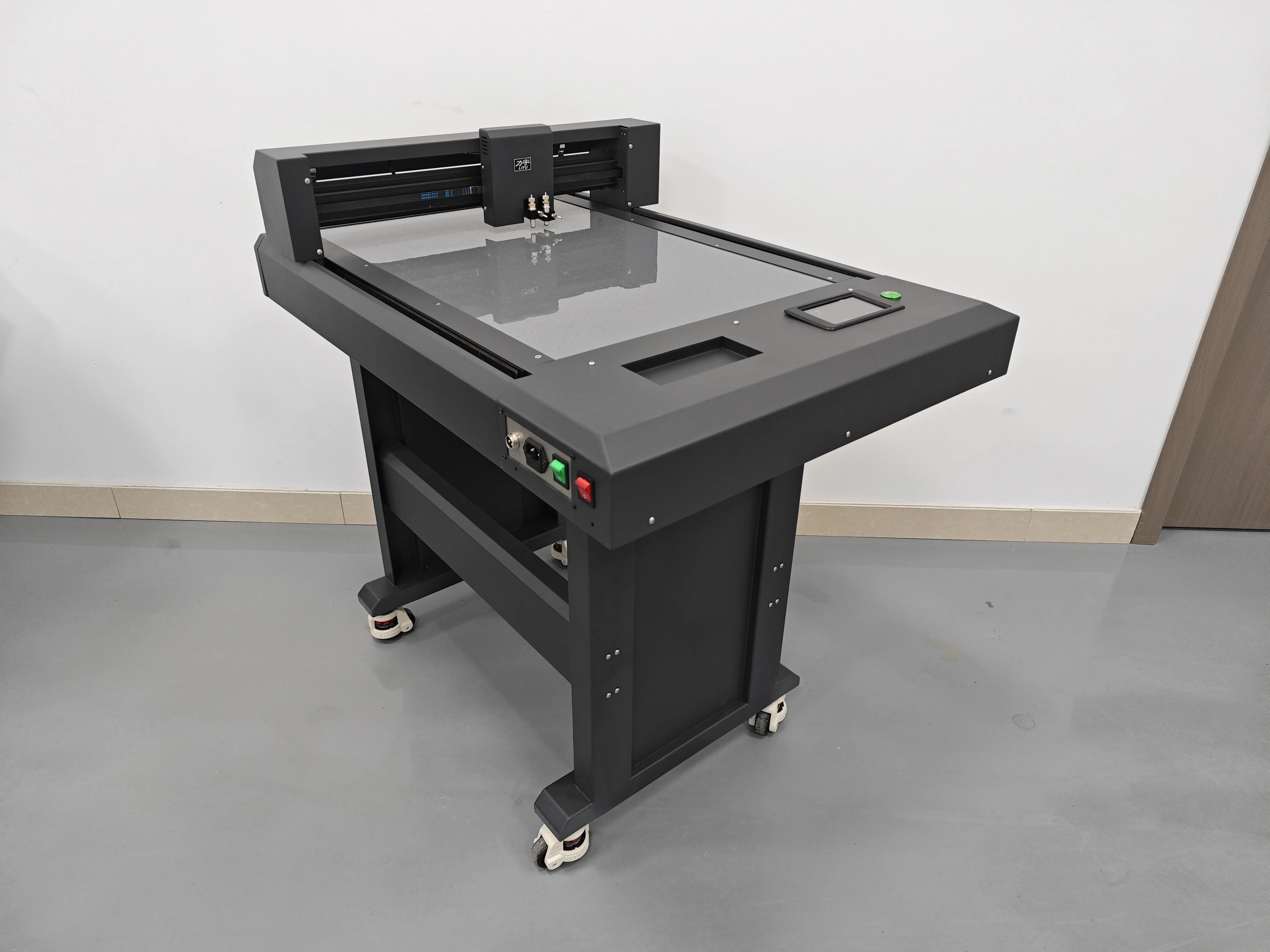 High Performance D4060 Cutting Machine with Gantry Dual Drive and Dual Cutting Head