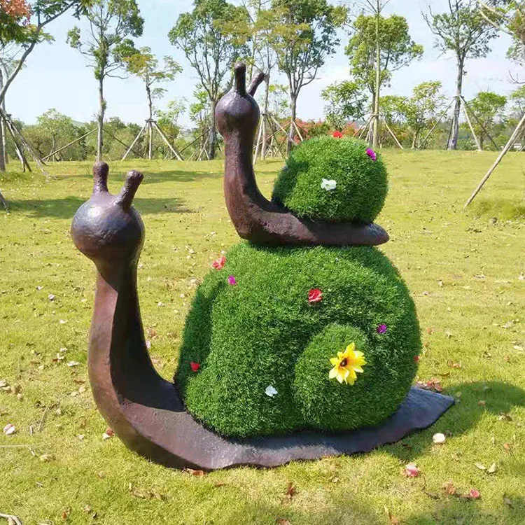 China Wholesale customized artificial green grass snail artificial topiary animal