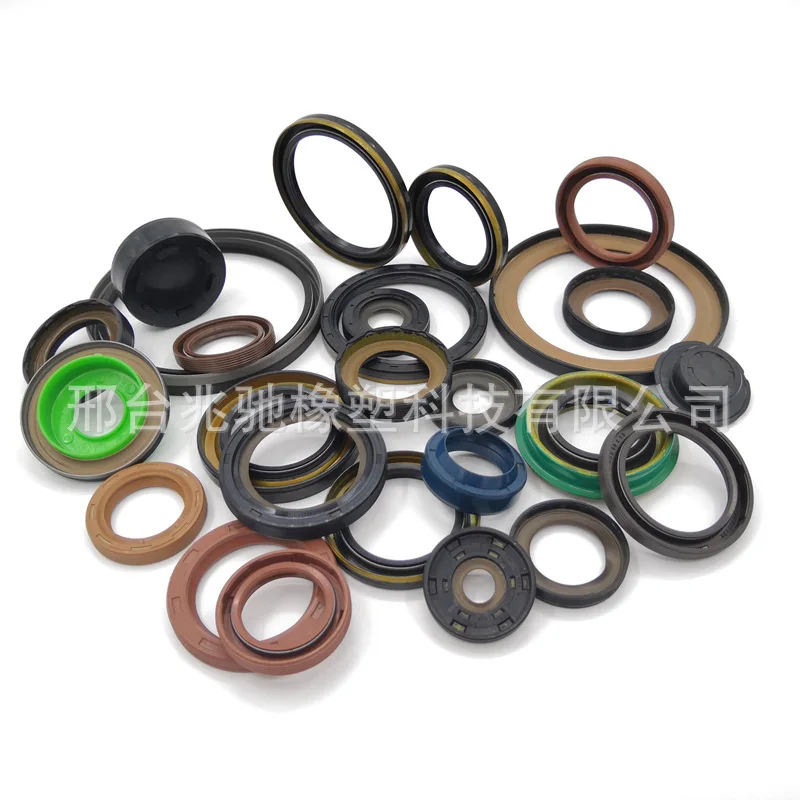Suitable for Mercedes-Benz M 271 engine crankshaft rear oil seal 2710140104 49360319 584.810