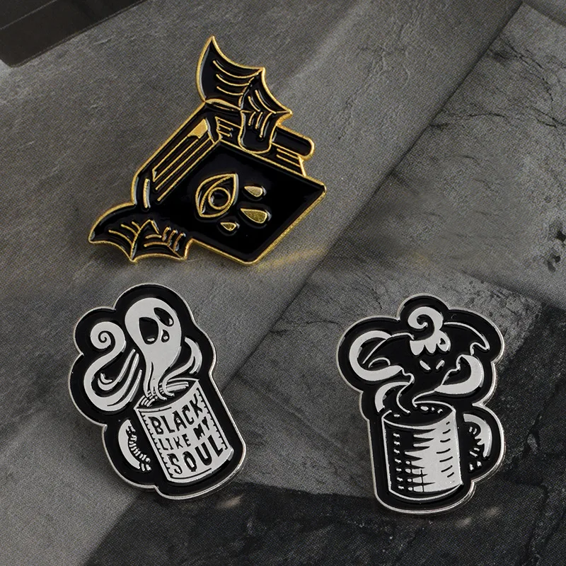 Wholesale High Quality Cartoon Hat Enamel Metal Boy Kid Hats Soft And Hard Enamel Pins Brooch Clothes Hat Badge