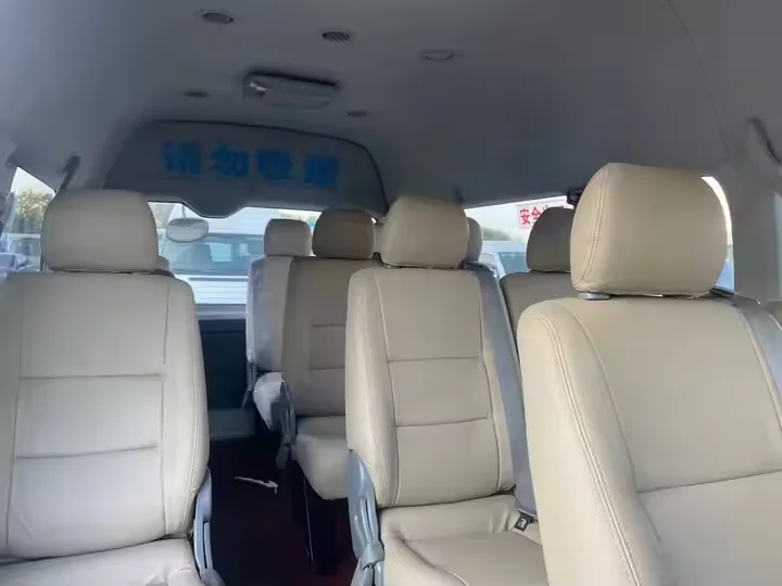 Used China toyota Hiace Mini Bus 13 Seats Van Equipped With Gasoline Engine and Ready for Adventure Sale