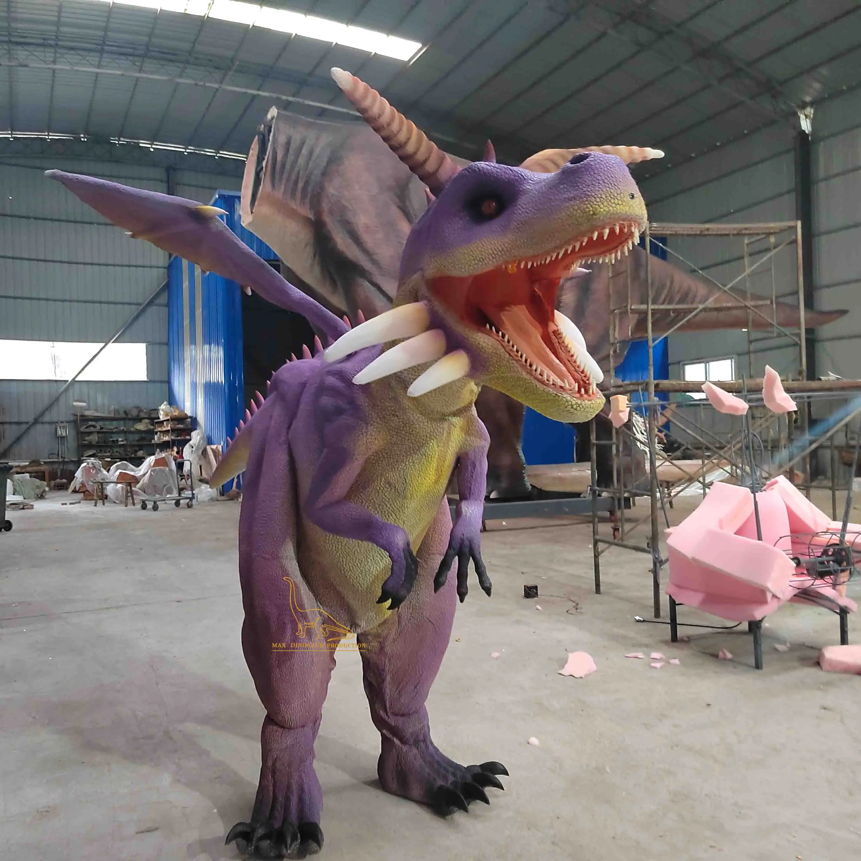 Lifelike Adult Dinosaur Walking Costume Realistic Animatronic Animal Dragon Dinosaur Costume For Dinosaur Events Performing