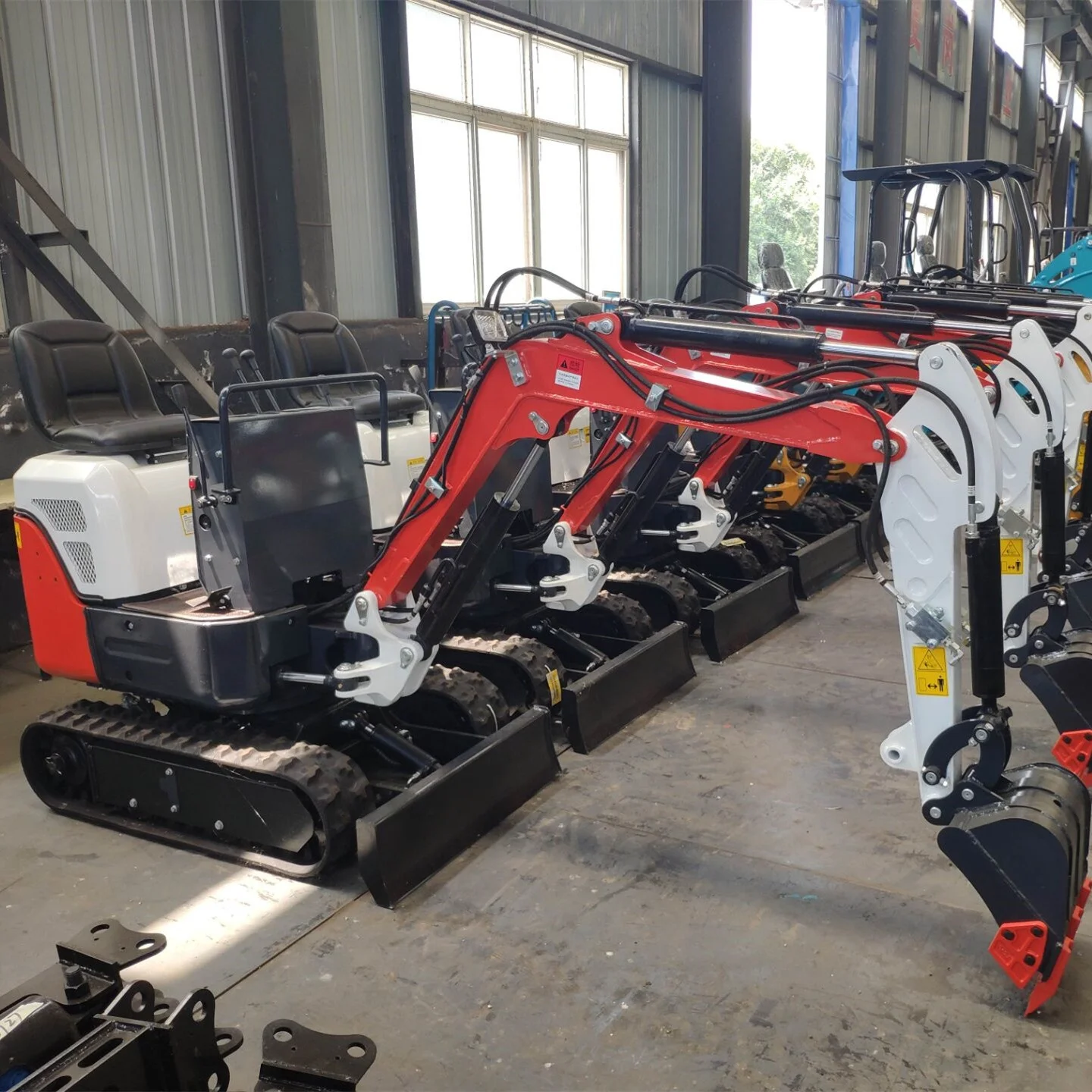 1 Ton 1T 1Ton Mini Crawler Excavator Digger Machine Mini Bagger Cheap Price Mini Excavator With Bucket