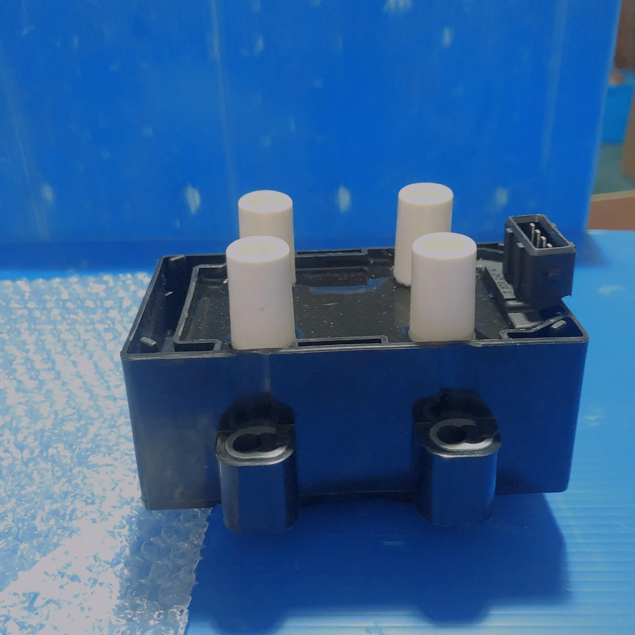 Ignition Coil 7700872449 7700872834 7700873701 8200141149 For Renault Clio Laguna Megane Twingo 1.2L 2.0L