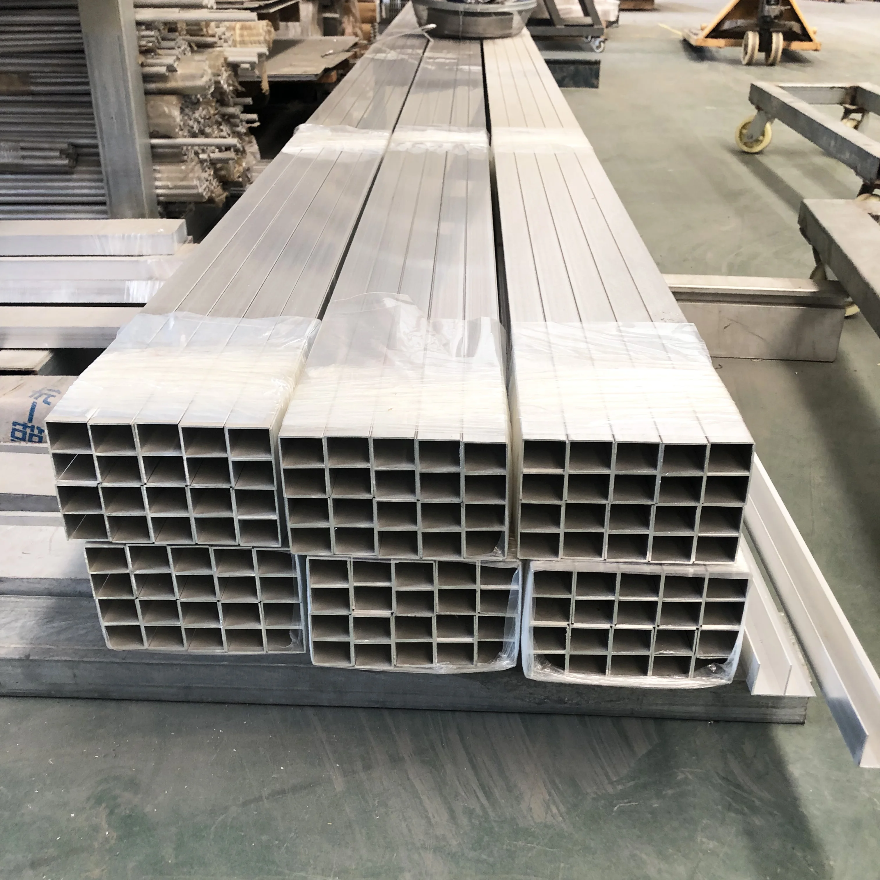 Aluminium Tube Rectangular Tubing Square/Round Pipe