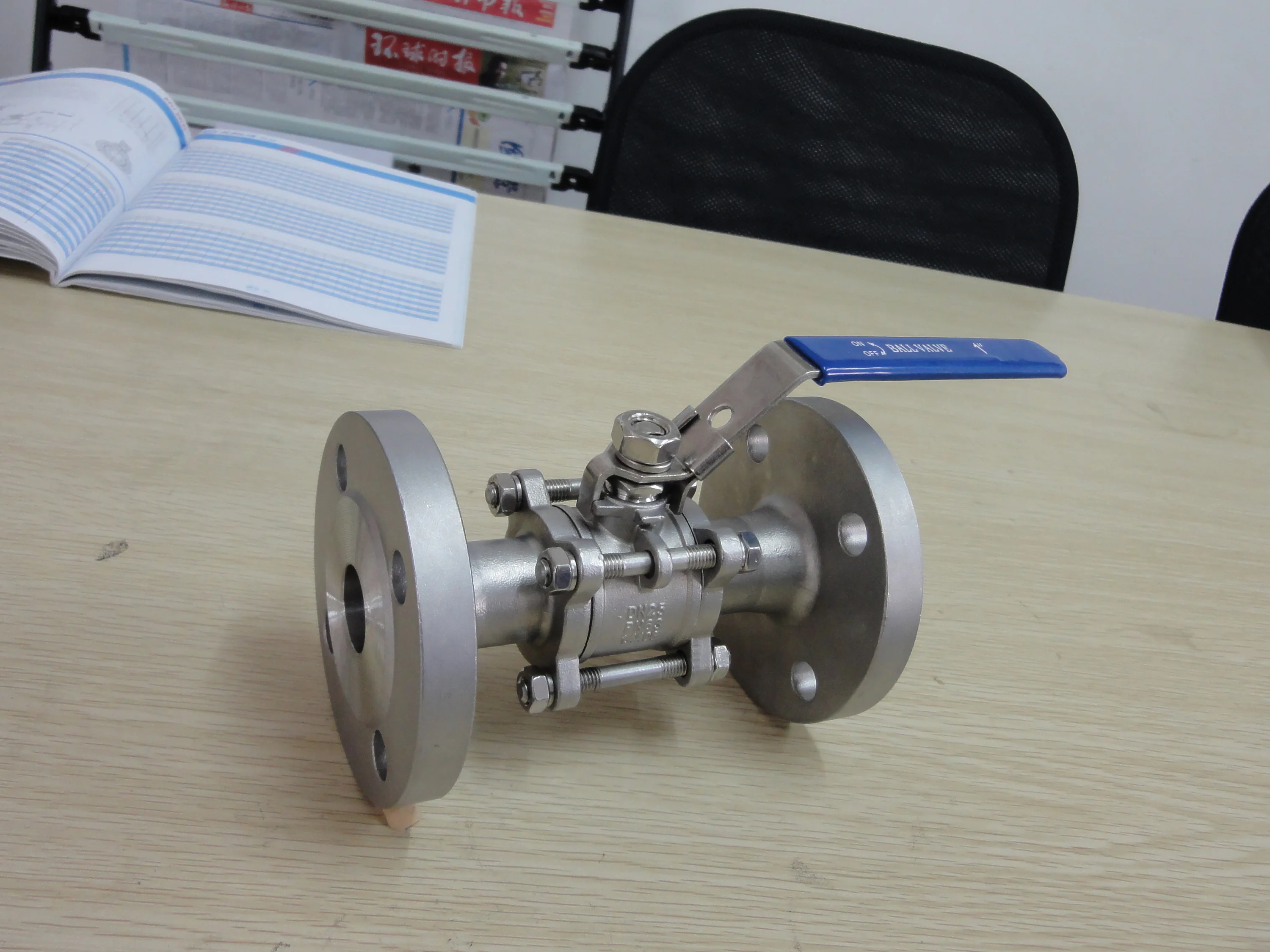3-PC BALL VALVES, FLANGED END, FULL PORT