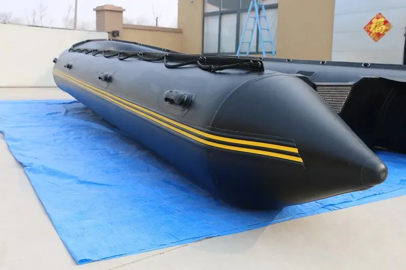 8m High Pressure PVC Air Tube Inflatable Aluminum Fishing Boat Rowing Boat for Rivers for Fishing and River Use