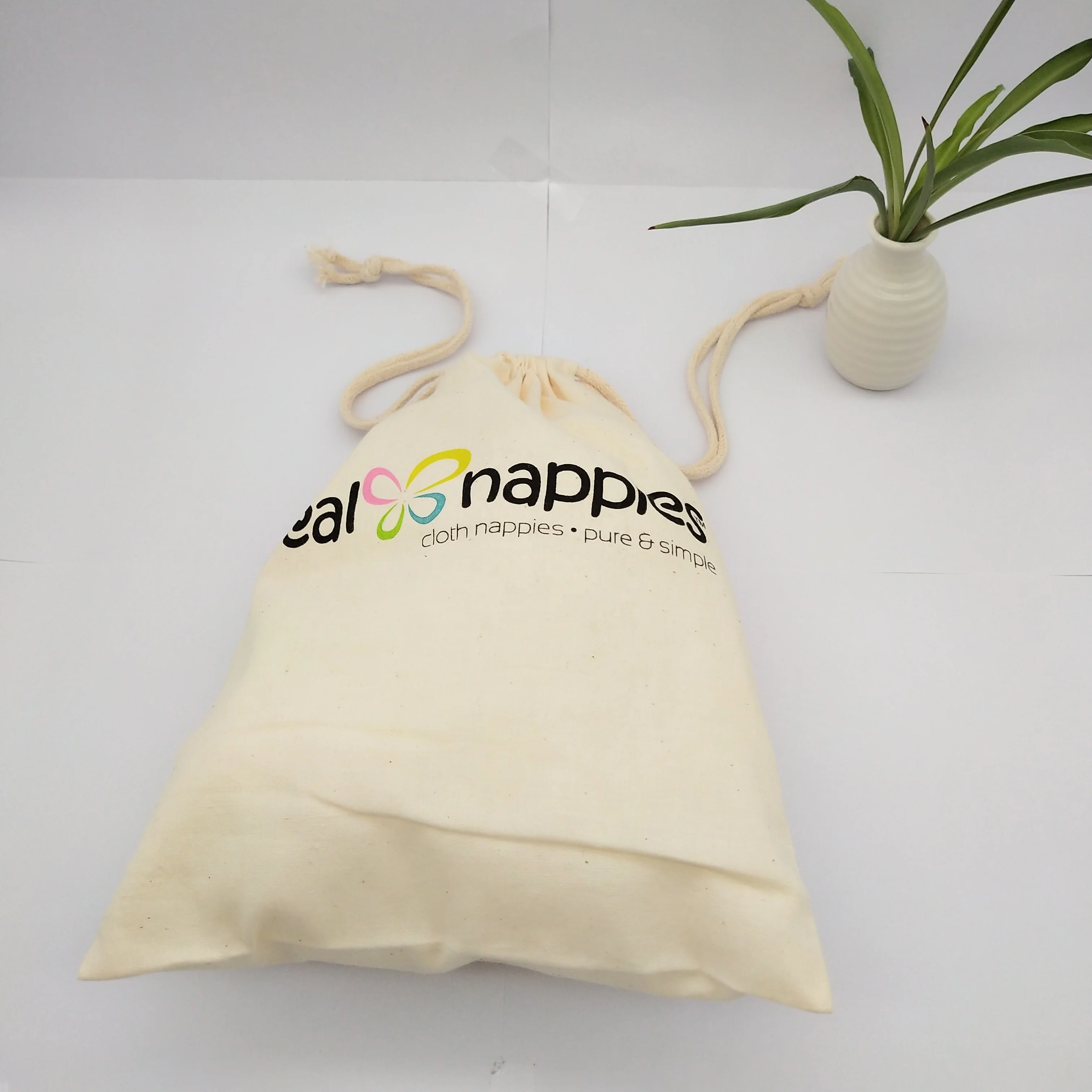 China Bags Factory Directly Custom Printed Cotton Calico Canvas Muslin Drawstring Bags