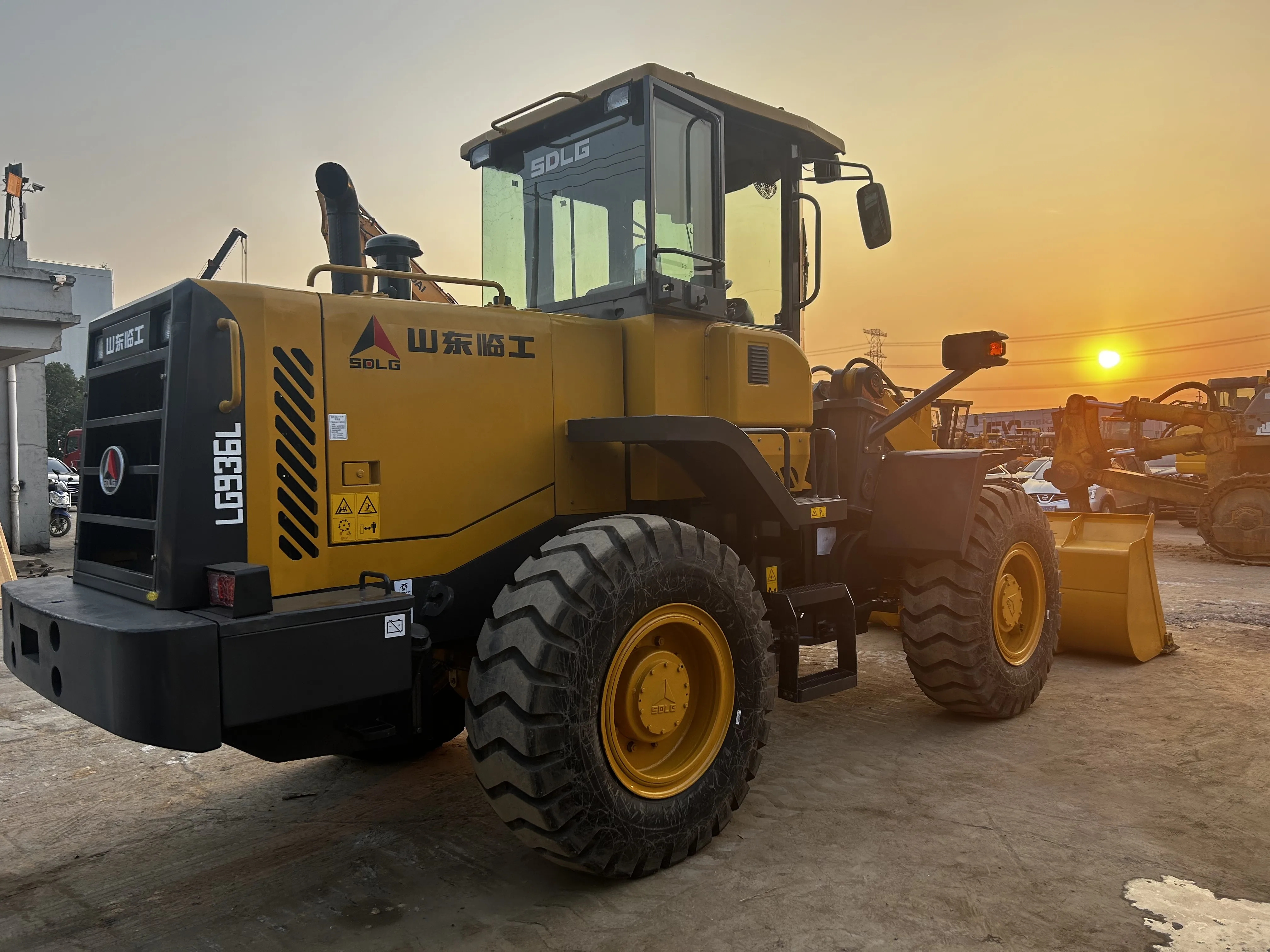 Chinese Lingong SDLG front end loader 5 ton LG956F China brand pay loader SDLG LG836 LG956F LG958F cheap loader