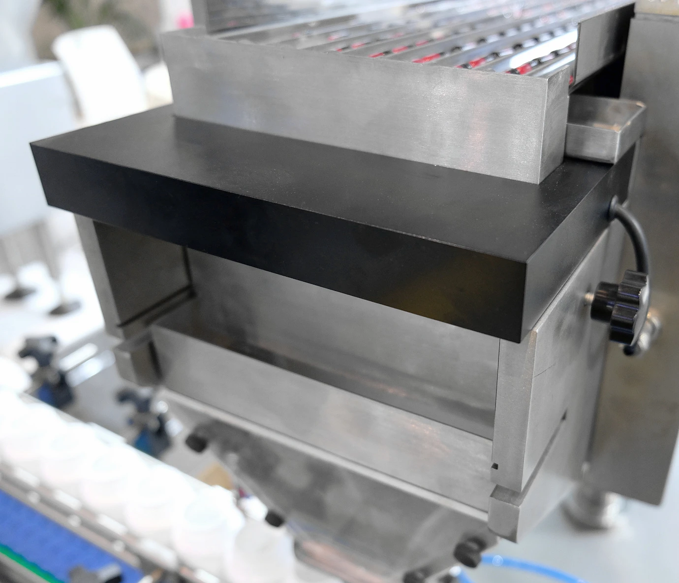 Automatic Soft Gelatin Capsule Counter Filling and Counting Machine Electronic for Soft Gel Capsule