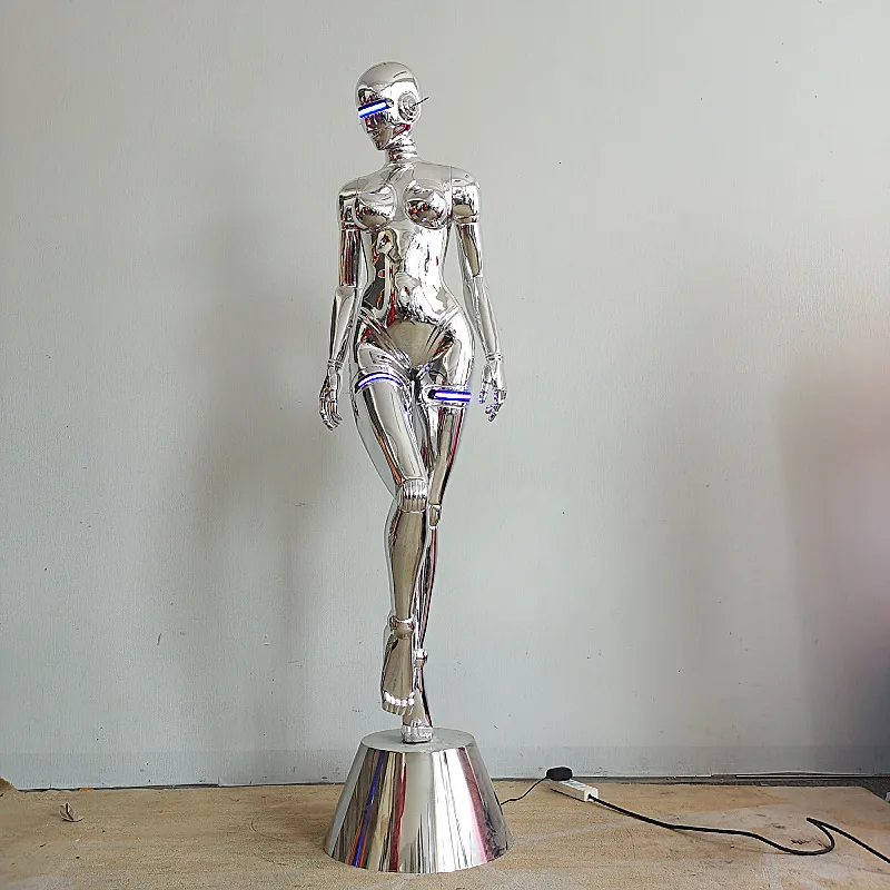 2023 New Design Women Mannequin Decor Shop Ornaments Polished Metallic Surface Sexy Robot Punk Goddess Sculpture Floor Lamp