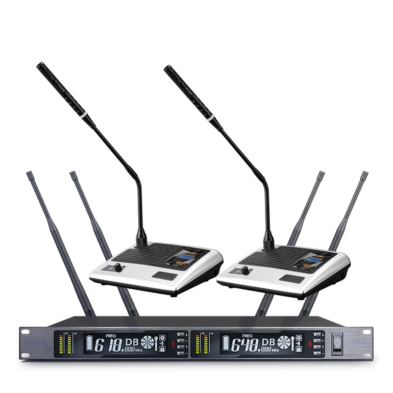 China New Product Portable Audio Player wired Light-weight Ribbon Metal Microphone Mic Condenser