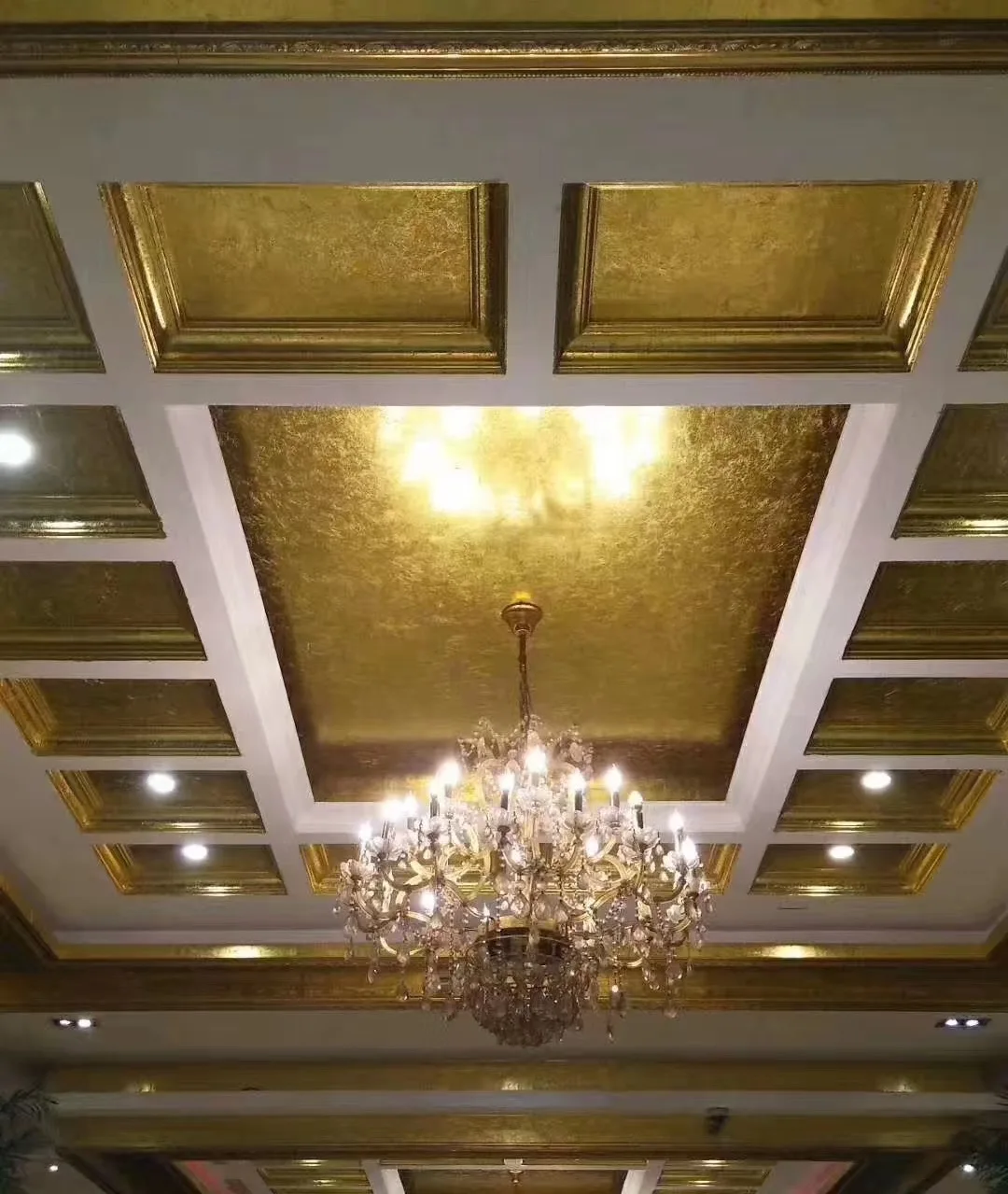 Hot Sell 14.2*13.5 cm 1000 Sheets B Gold Taiwan Gold Foil Leaf For Decorating Wall Art Crafts Furniture