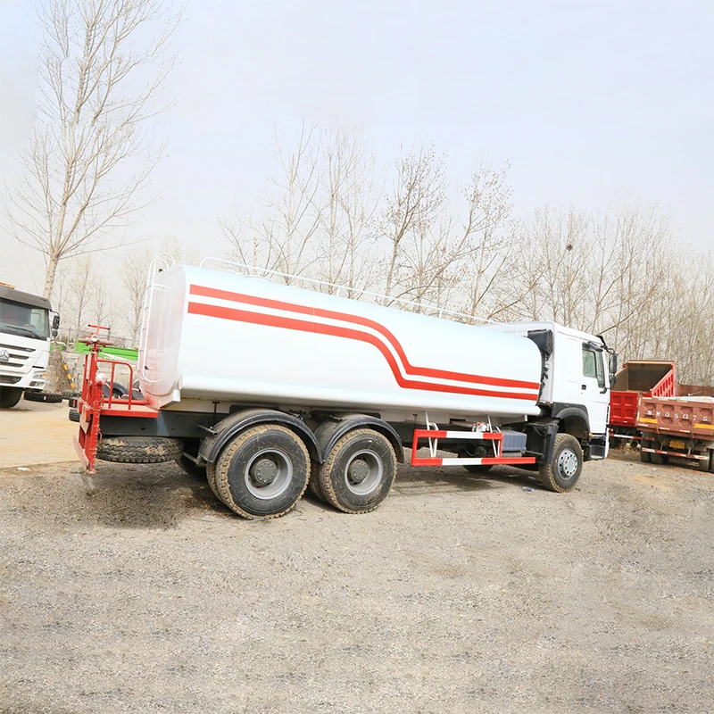 Sinotruk Howo 6x4 Подержанный водяной грузовик-разбрызгиватель с 10 колесами л разбрызгиватель