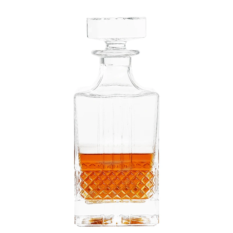 750ML Handcrafted Hot Selling Square Shape Exquisite Carving Clear Glass Spirit Bottle Whisky Vodka Wine Glass Decanter Bottles