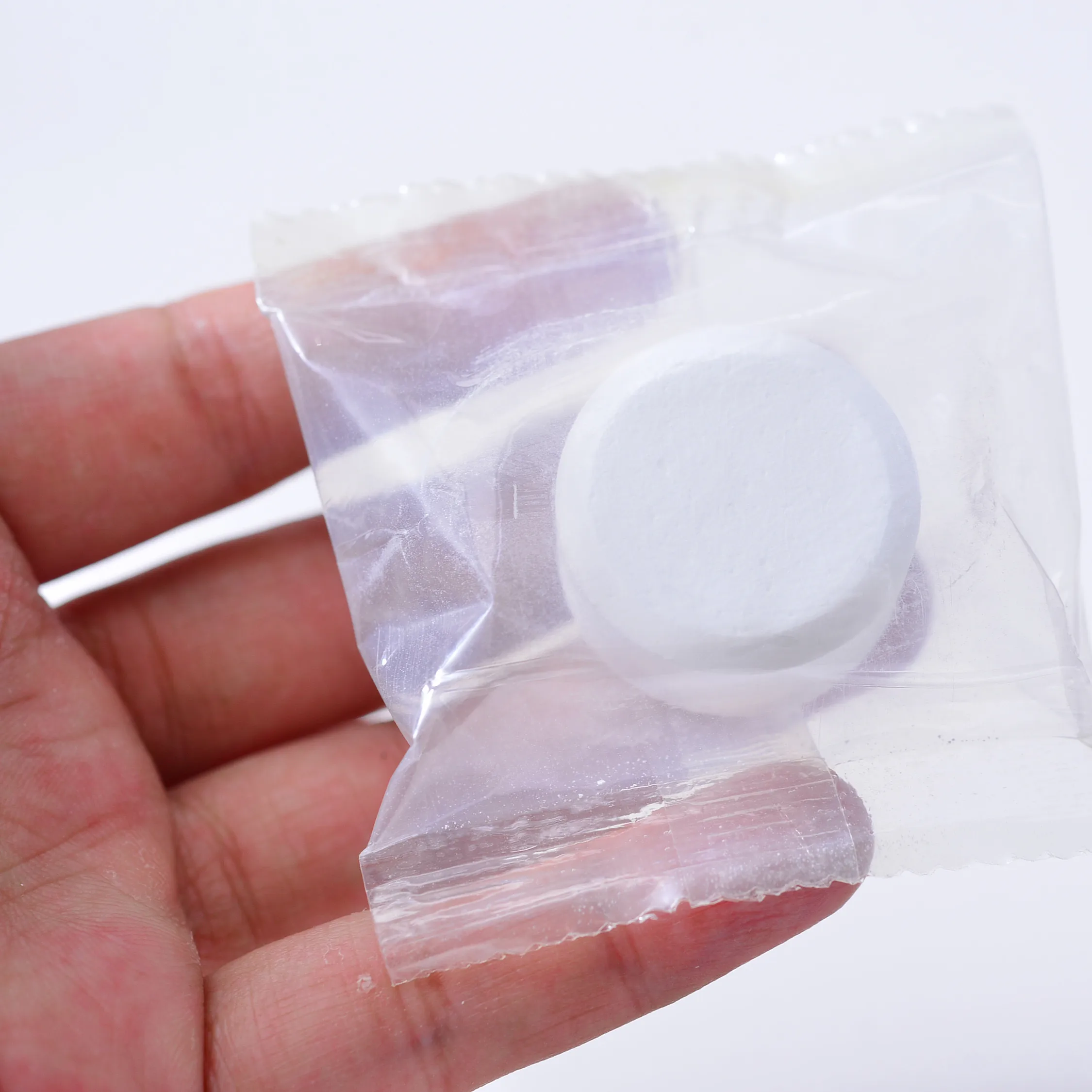 H0627 Bulk Chlorine Tablets 3 Inch Swimming Pool Chemical Manufacturers