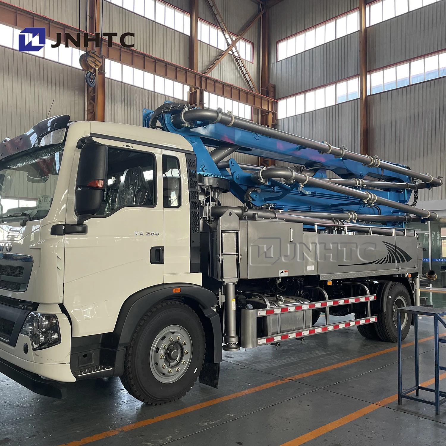 China brand new 38m mobile concrete pump truck with Sinotruk howo chassis good price for sale