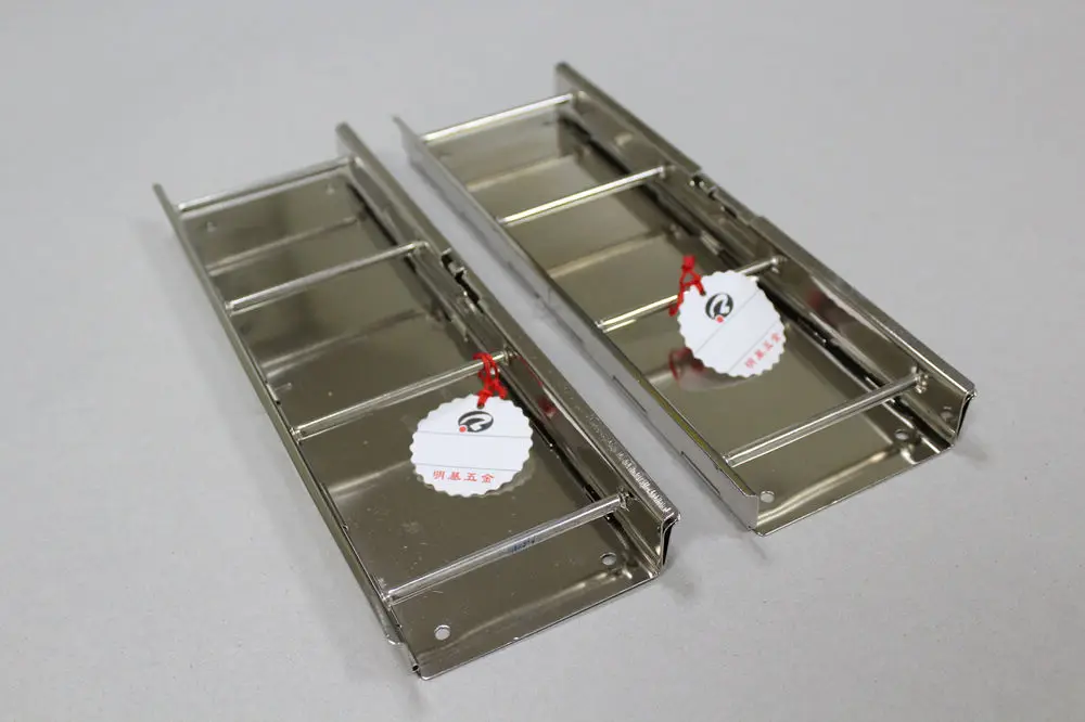 hardware 4 pipe binderwith stretch &A4 size office binding clip