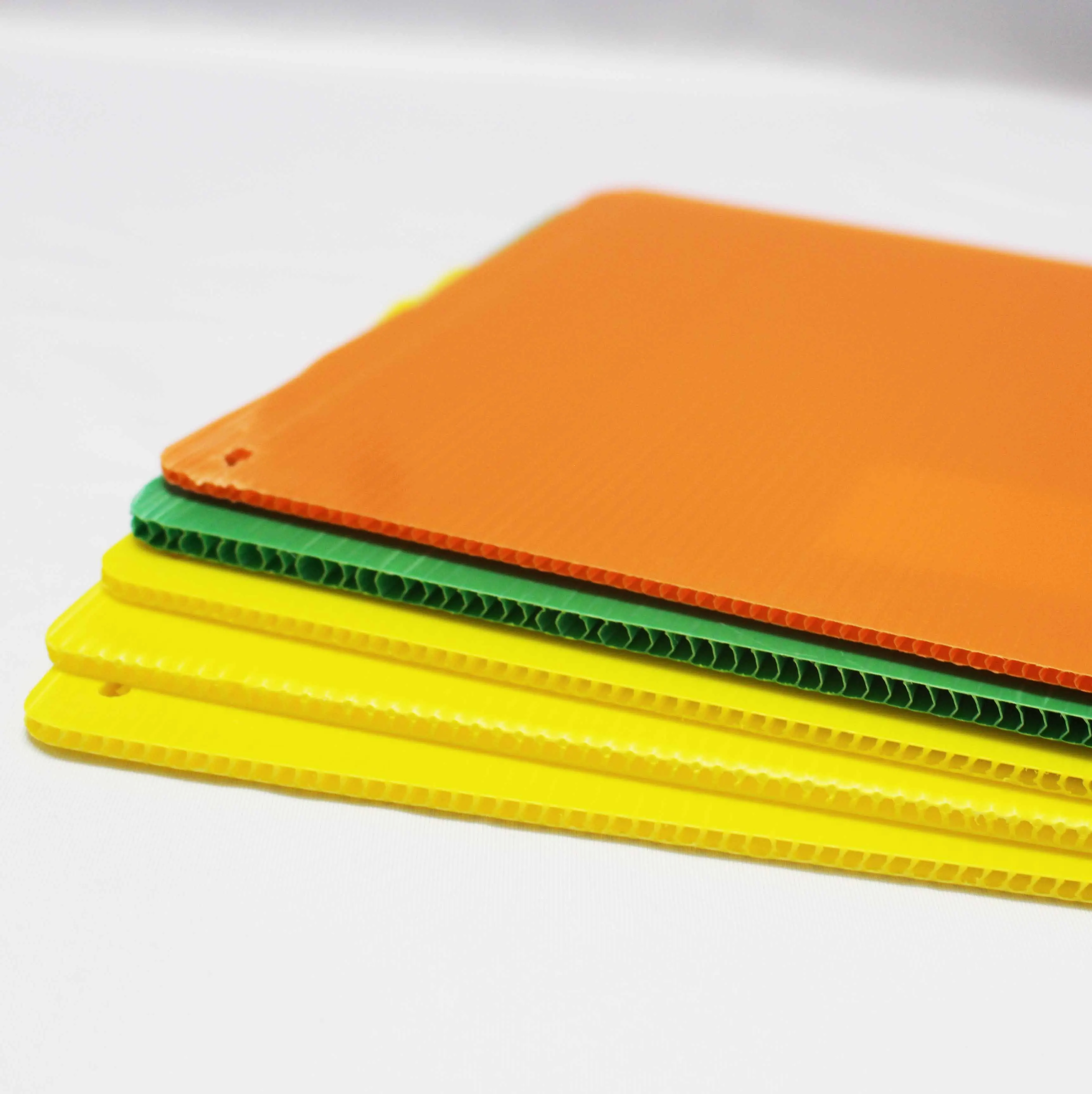 Factory supply 4mm PP corrugated sheet corrugated yard signs coroplast sheet hollow board