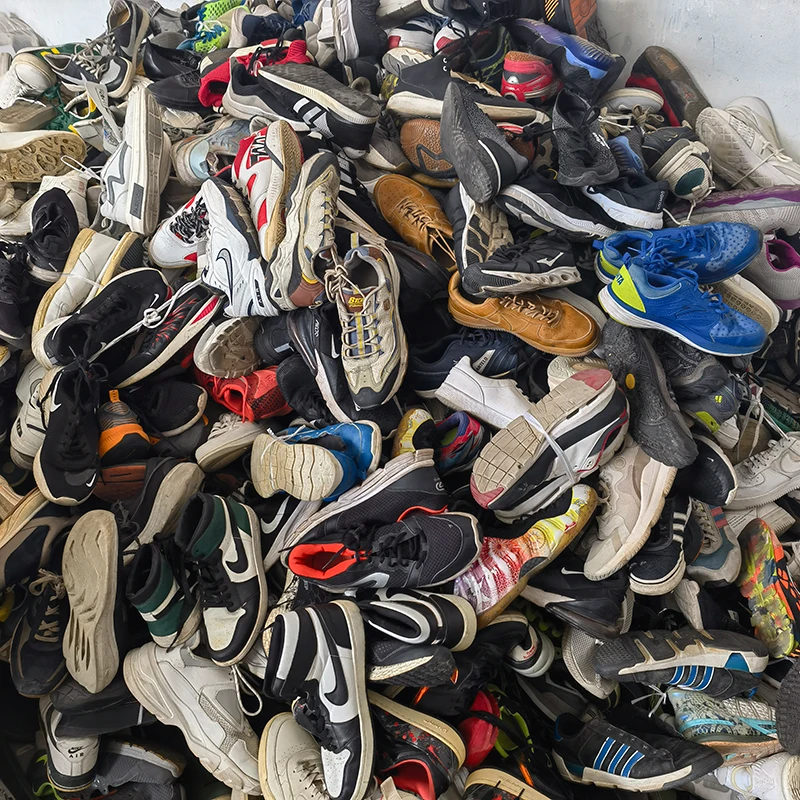 Chinese suppliers sale sport shoes used used football shoes used second hand shoes