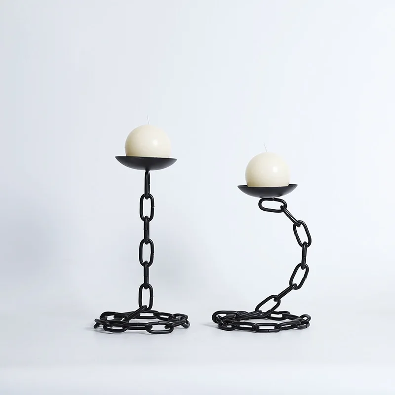 Simple modern wabi-Sabi vintage chain candlestick in ancient style iron art candlestick chain model room sales office porch