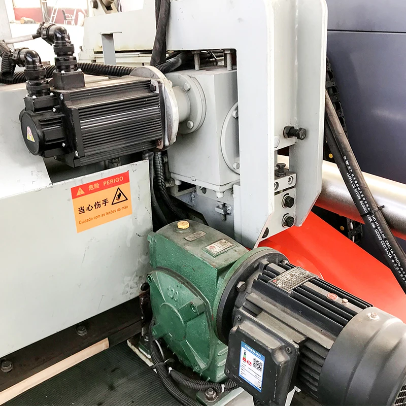 4 feet spindleless machine/wood CNC router/log peeling machine part price