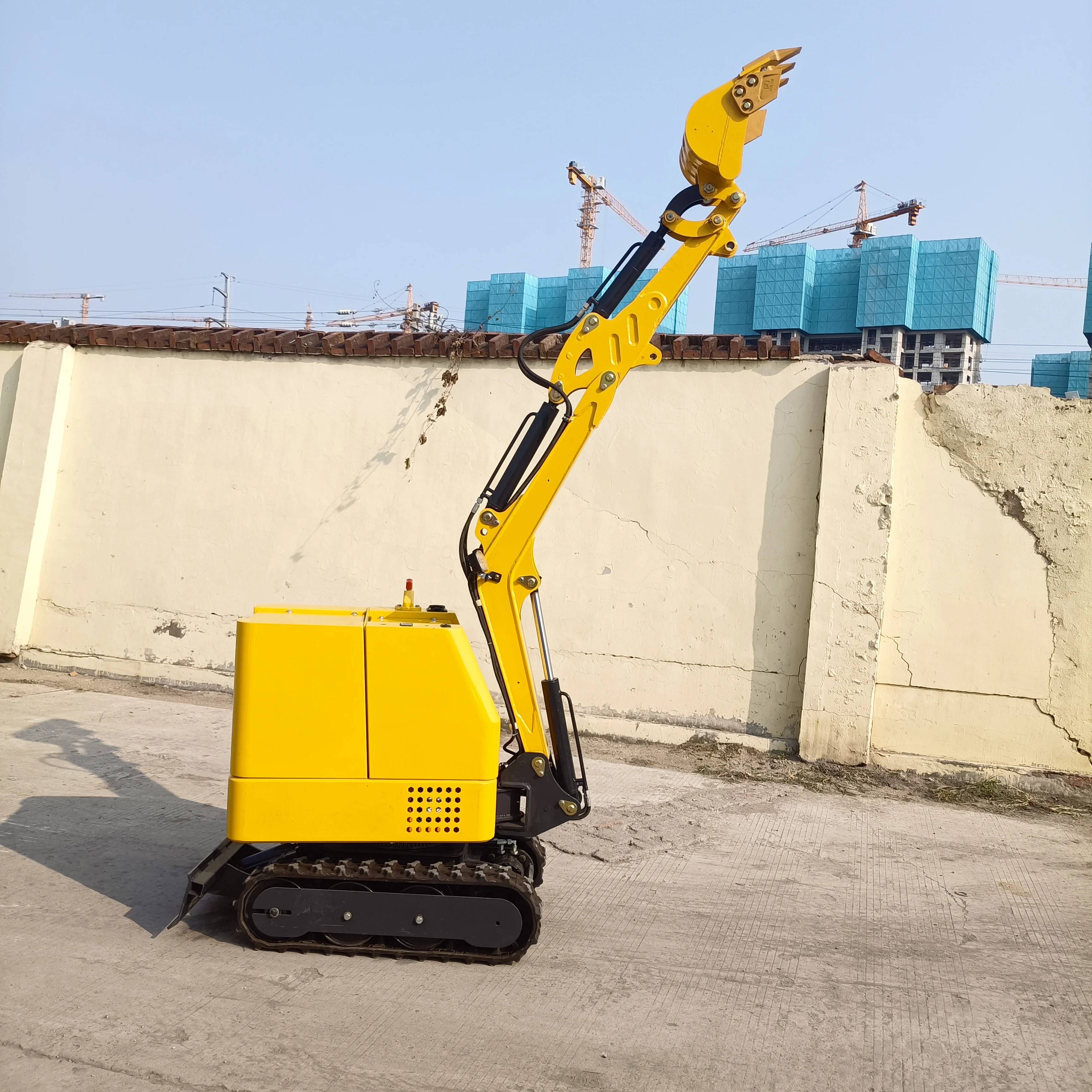 ANTS  brand  Powered by Lithium-ion Battery Fully Electric and Remote Controlled mini Excavator demolition robot