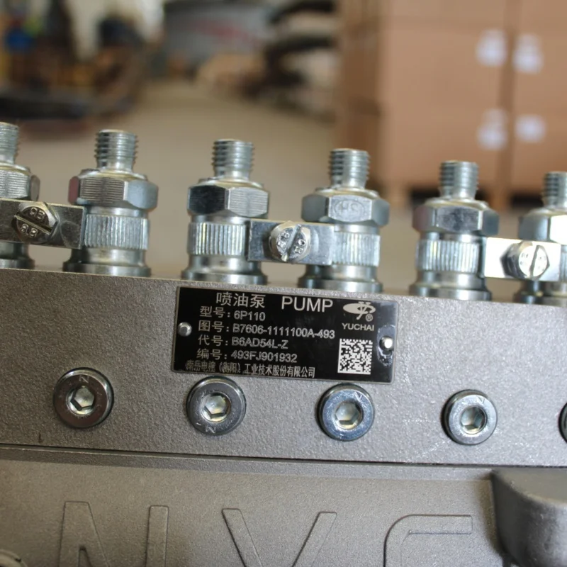 YC6108G Engine Spare Parts, B7606-1111100A-493 Fuel Injection Pump for sale Construction Machinery