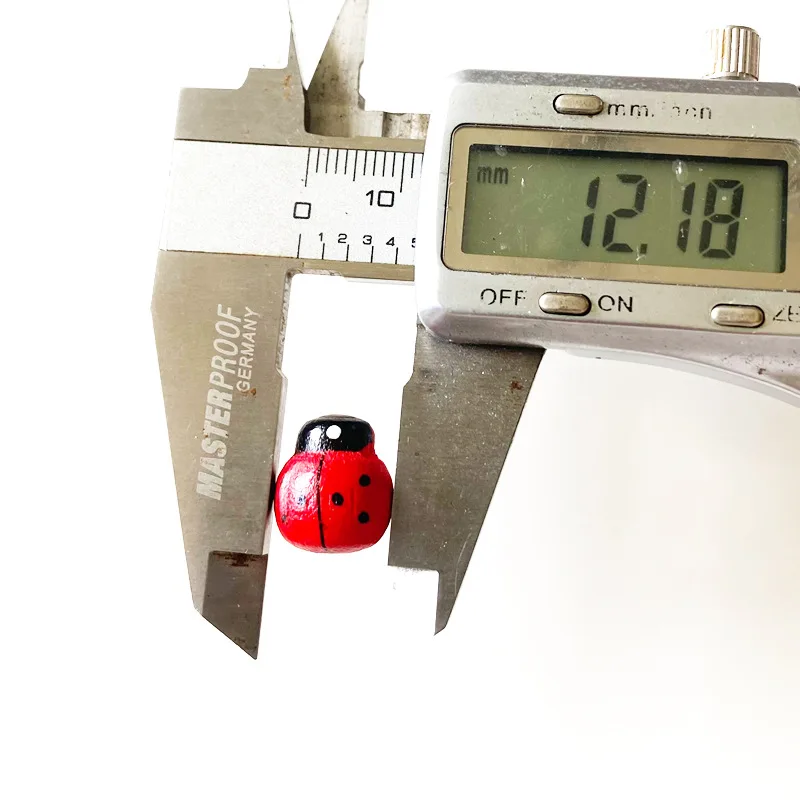 Customized Factory Wooden Ladybug Pushpins Creative Pushpin Cork Board Press Nails Cartoon Beetle Decorative Pushpin Wall Nails