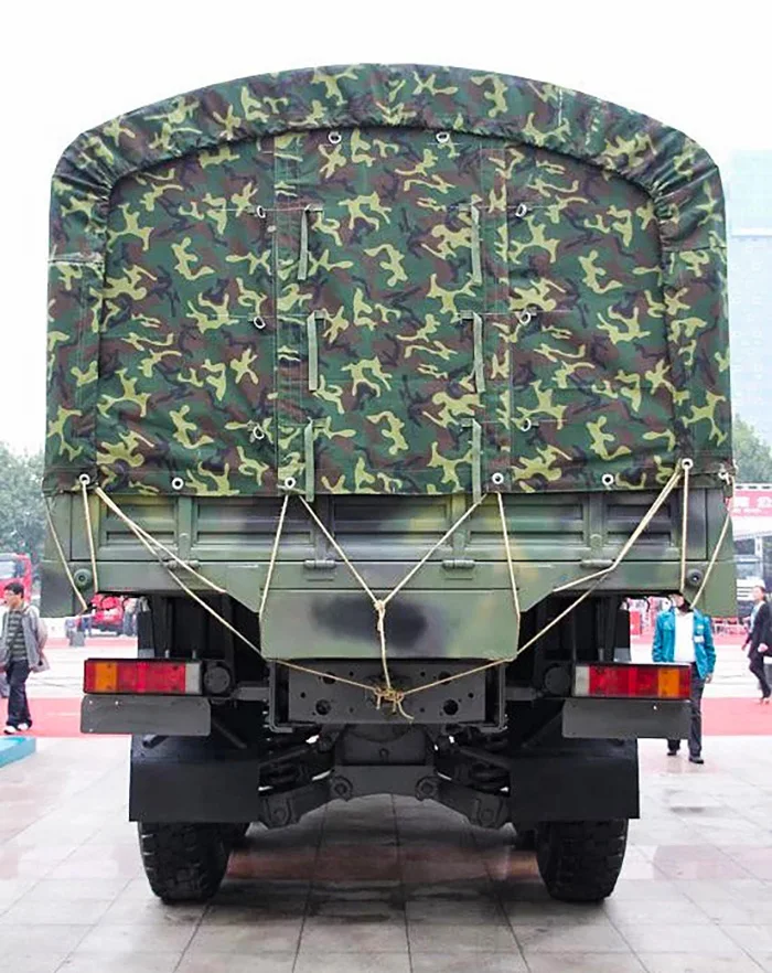 SINOTRUK 6x6 полный привод грузового