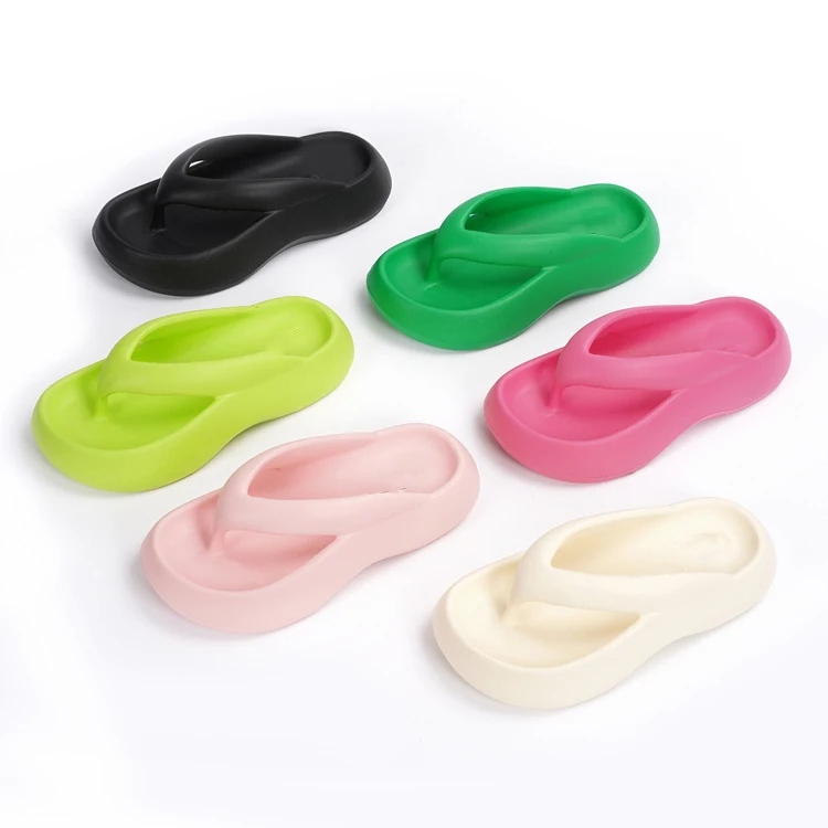 Wholesale Custom Logo Summer Platform EVA Slippers For Women Pillow Slides Cloud Flip-Flops Slippers Ladies Sandal