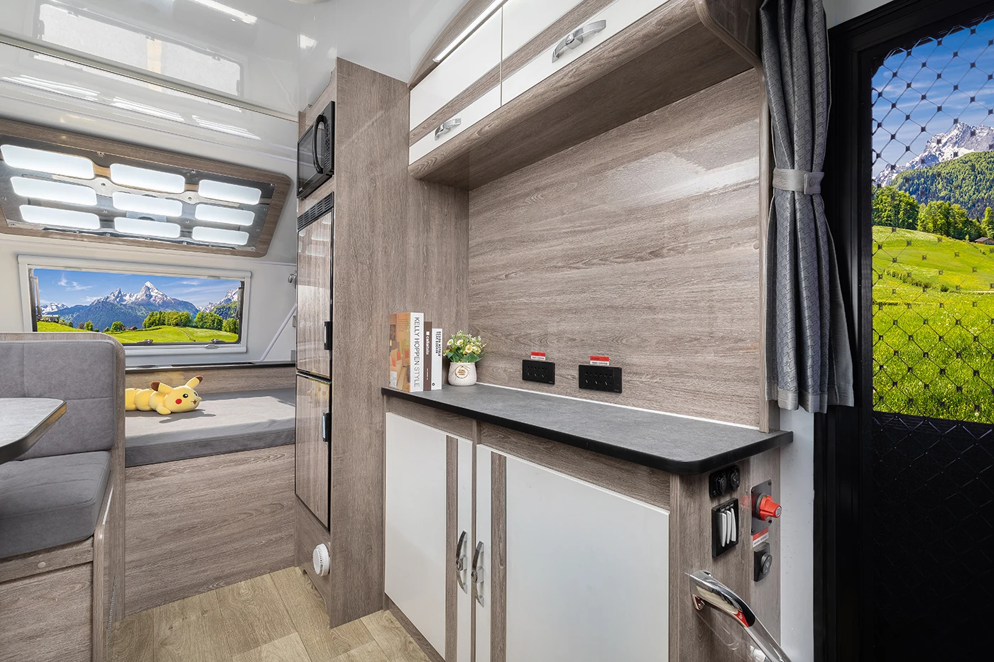 Manufacturer Custom Wholesale Mobile Camping Rv Trailer Caravan Off Road Camper Travel Trailer