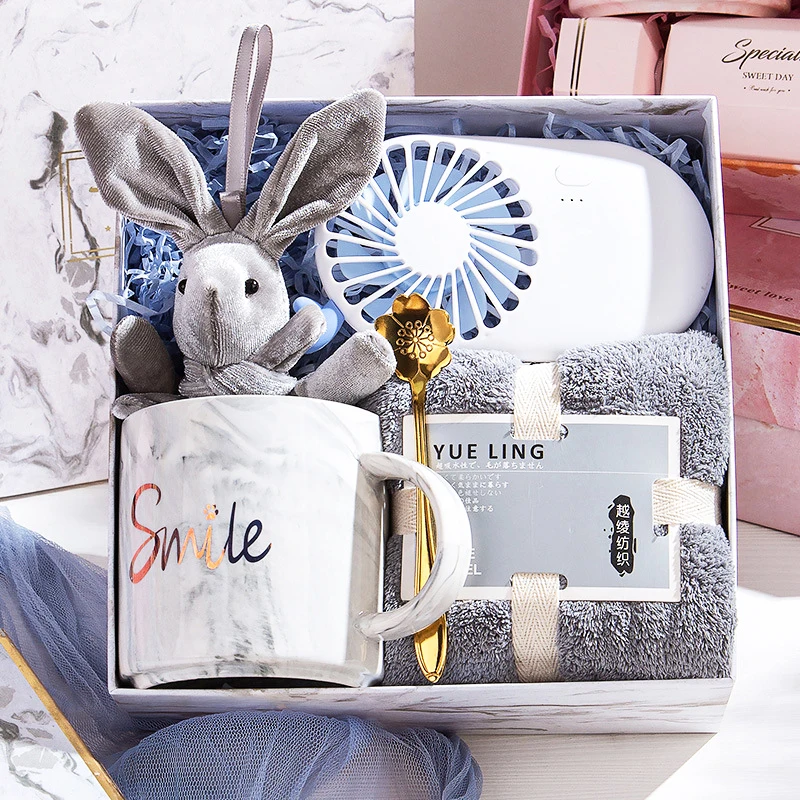 anniversary gift souvenir items for bride Maid of honor wedding towel birthday gift