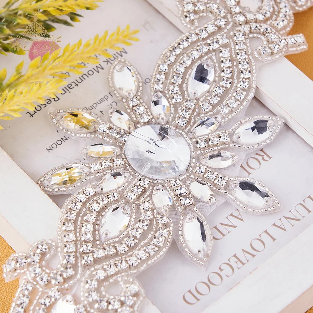 China Factory sale new fashion Wedding Accessory Bride Rhinestone Beaded Belt sashes
