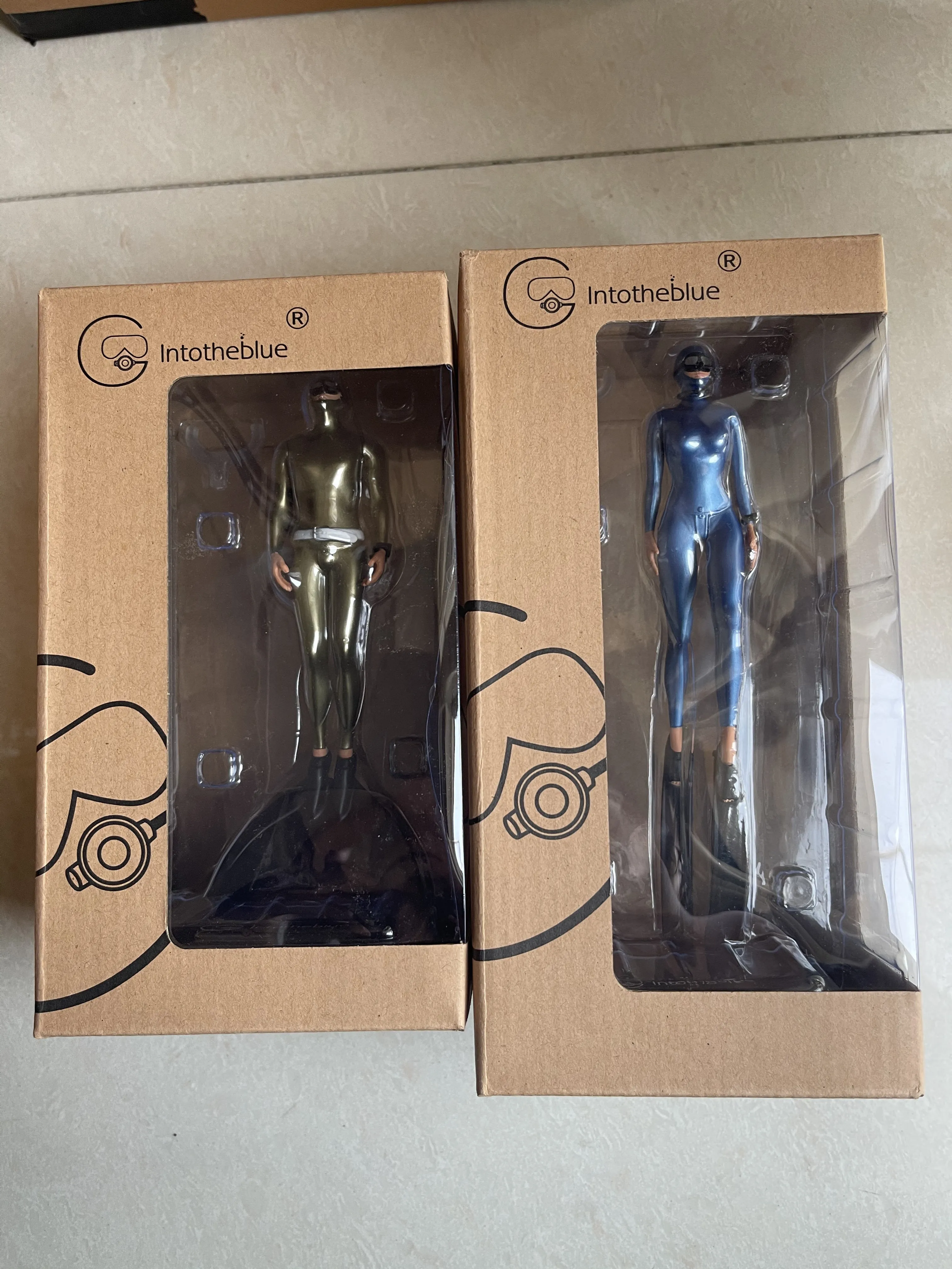 intotheblue PVC freediver miniature model with bifins monofin for desktop decoration