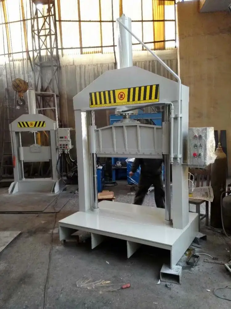 660mm width Rubber Cutting Machine Hydraulic Rubber Cutting Machine  Tyre Cutter with CE