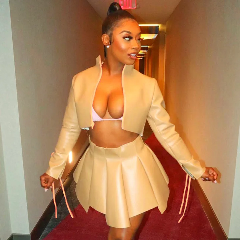 New Design Fashion Women Clothes Solid Color PU Leather Crop Top and Pleated Dress Sets Mini Dress 2 Piece Sets for Ladies 2 Pcs