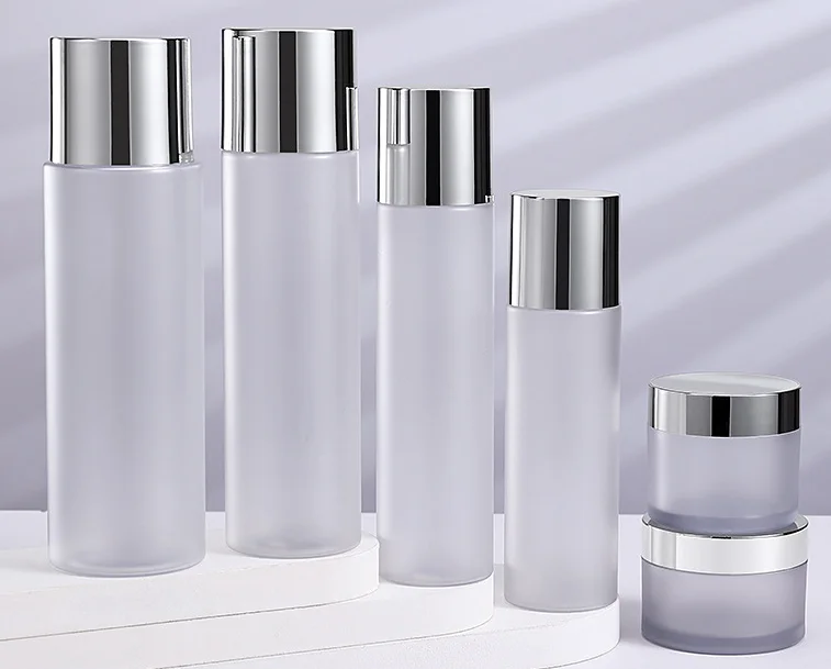 Empty Cosmetic Packaging 100ml 120ml 150ml 200ml 250ml 50g Toner Water Frosted PET Plastic Bottle with Silver Gold Screw Cap