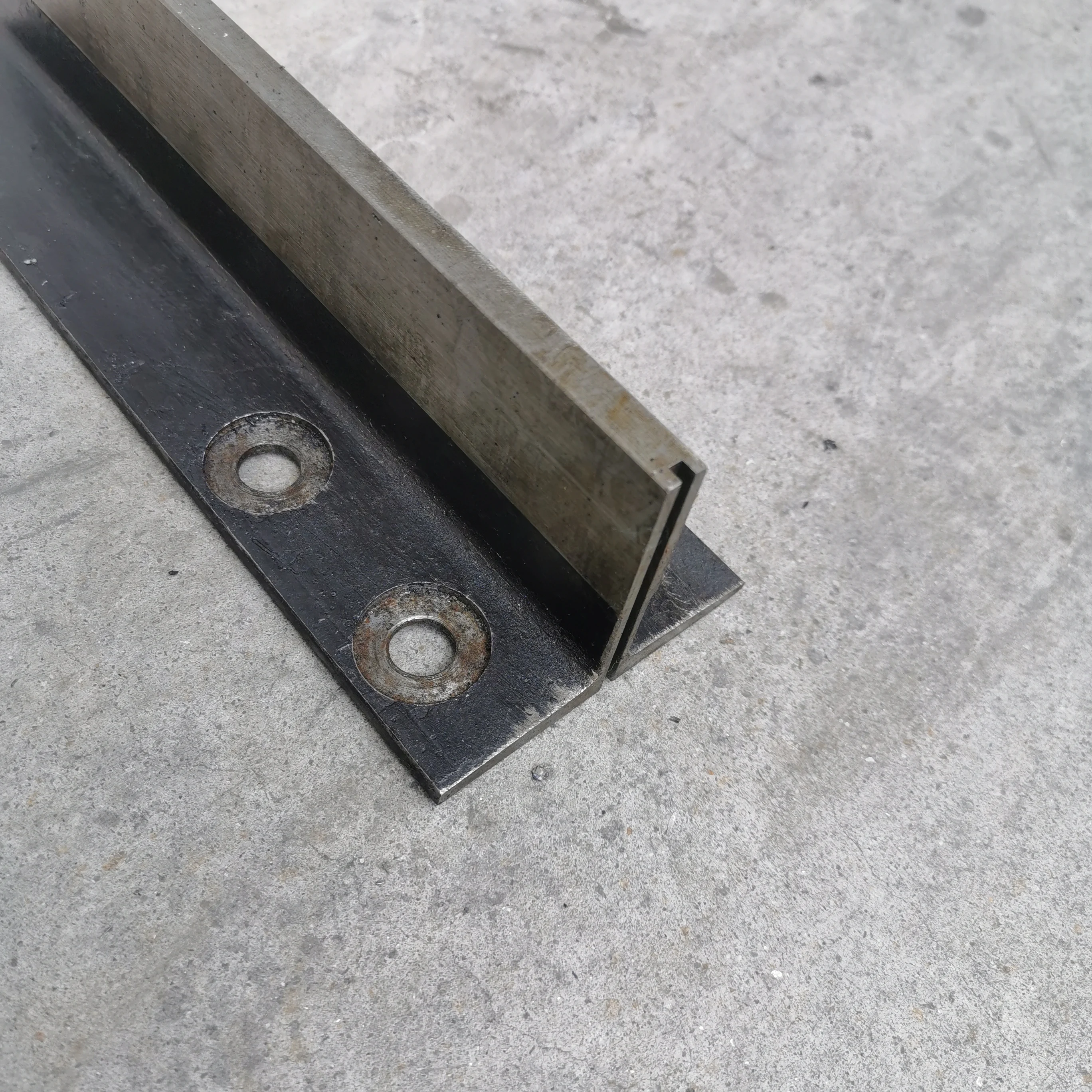 
lift spare parts-machined elevator guide rails 